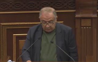Выборы в Алаверди: Агван Варданян назвал Арама Вардеваняна другом, оппозиция иронизирует