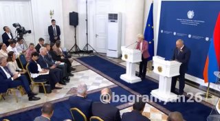 Урсула фон дер Ляйен поздравила Пашиняна с победой на выборах и объявила о пакете поддержки в 200 млн евро