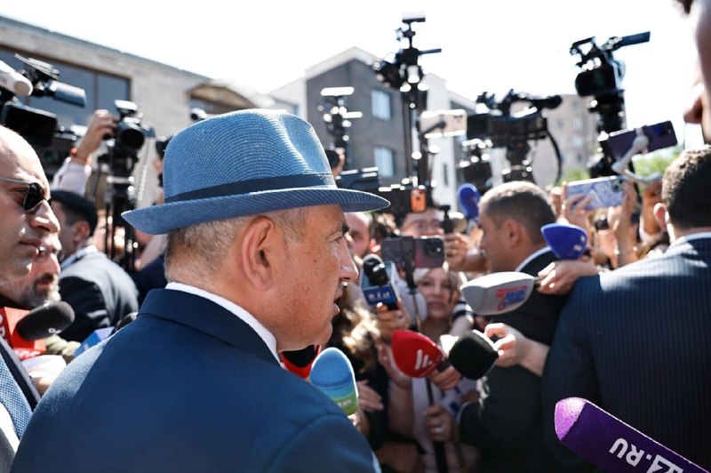 Премьер-министр Армении Никол Пашинян на брифинге после выборов в Алаверди