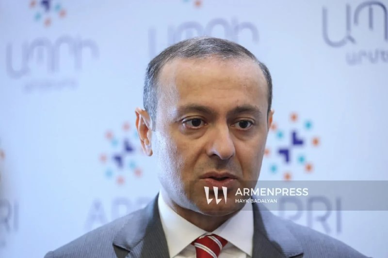 Секретарь Совета безопасности Армении Армен Григорян на брифинге, Алаверди