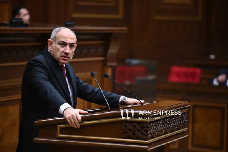 Никол Пашинян выступает в парламенте Армении, Алаверди