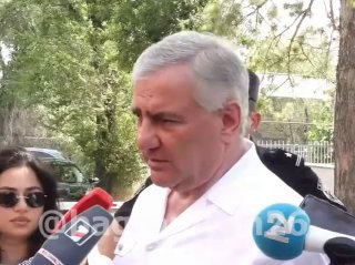 В Алаверди обсуждают заявление депутата о взятии мандатов и отстранении Пашиняна