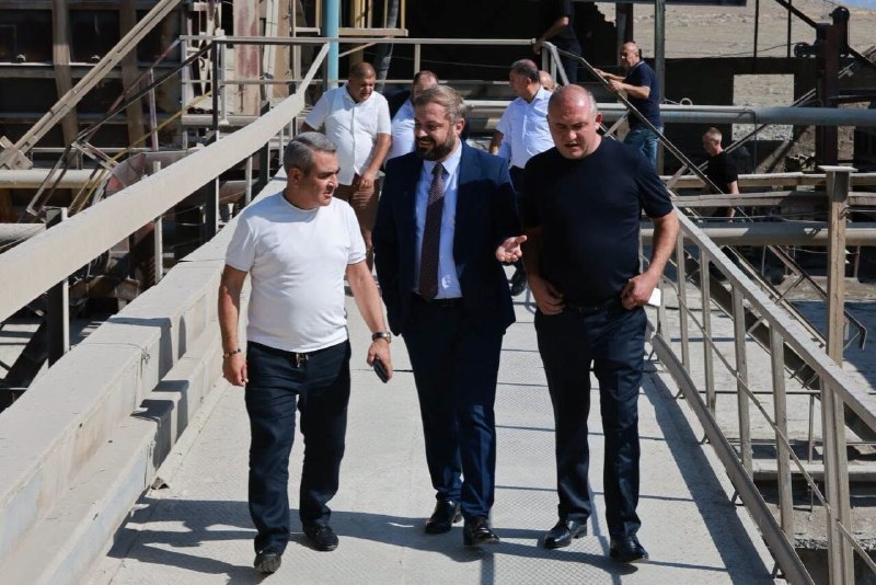 Здание ЗАО «Араратцемент» в Алаверди, Лори