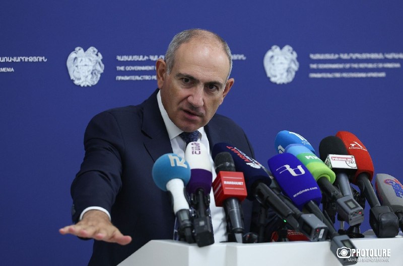 Премьер-министр Армении Никол Пашинян выступает с заявлением о железной дороге, Алаверди