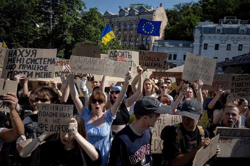 Отставка министра обороны Украины Федорова вызвала протесты в Киеве: что известно в Алаверди